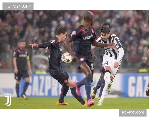 迪巴拉与队友默契十足,球队强势表现剑指更高荣誉 迪巴拉与队友默契十足,球队强势表现剑指更高荣誉